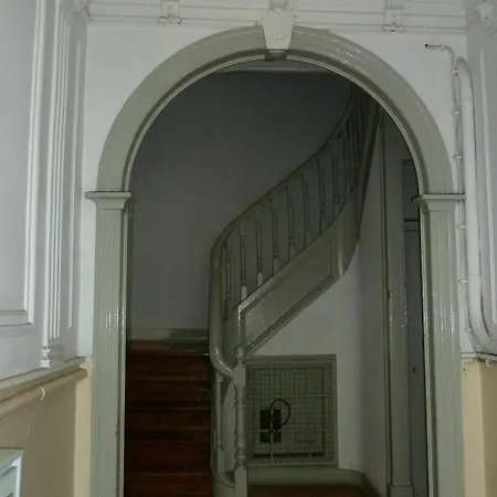 Midtown Guest house